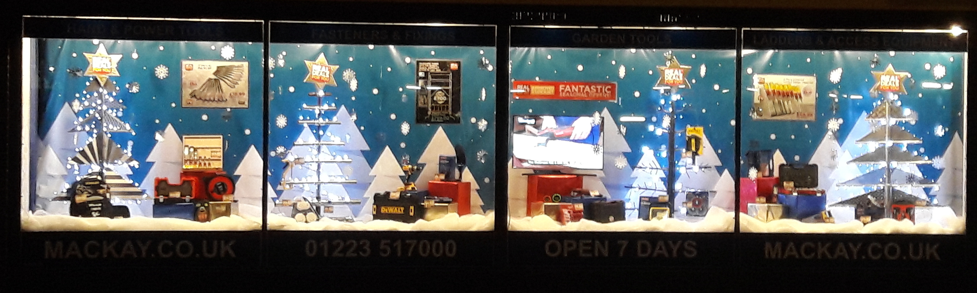 Christmas Window Winners